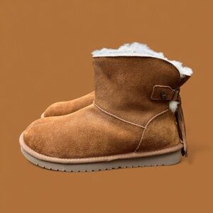 NEW Koolaburra by UGG Jaelyn Mini Chestnut Suede Fur Boots Womens Size 10